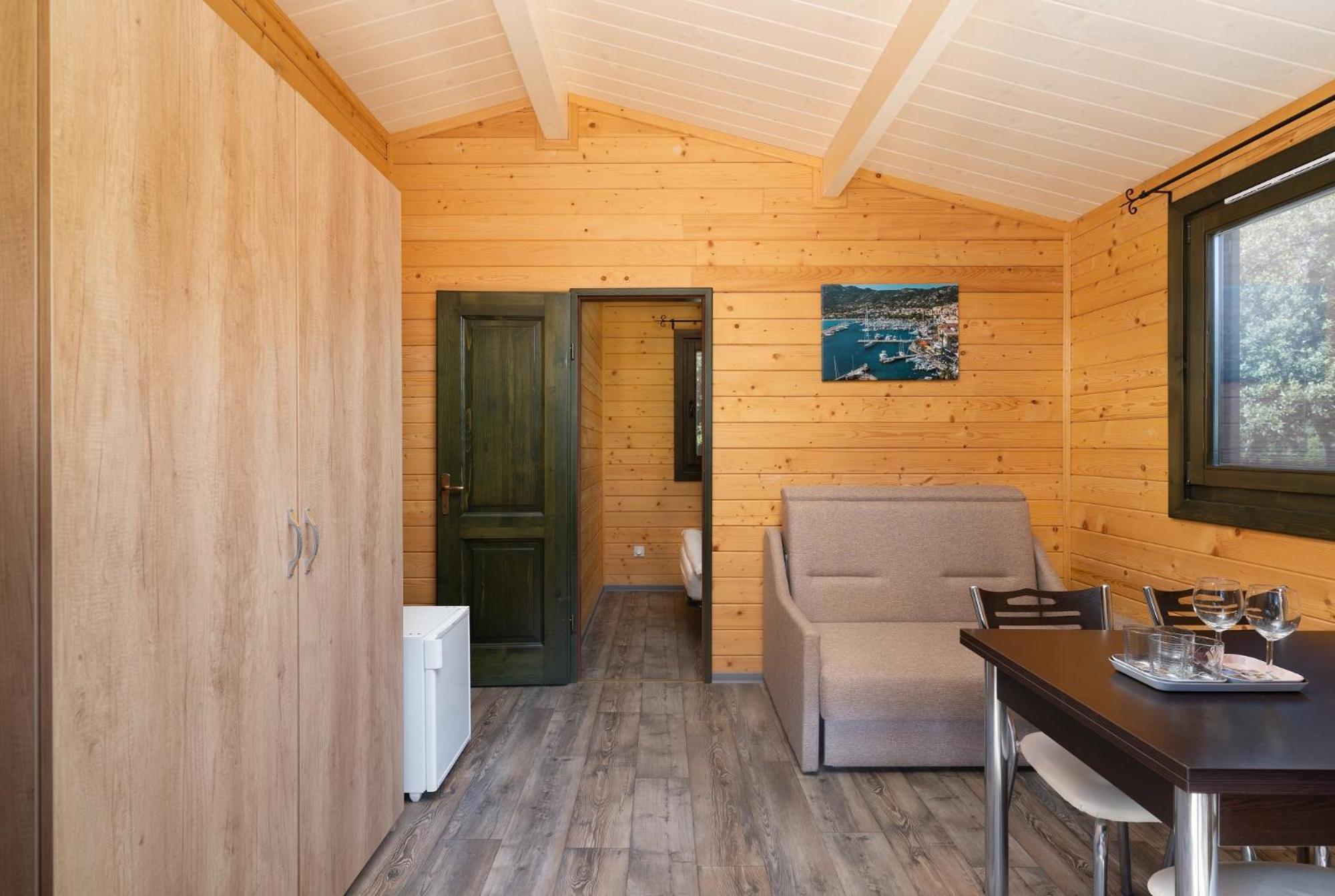 Feriendorf La Mora Calvi  Kültér fotó